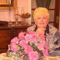 Leslie Lynch Photo 15