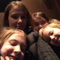 Julie Worthington Photo 12