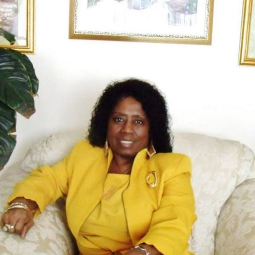 Annie Harris Photo 4