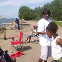 Robin Clemons Photo 23