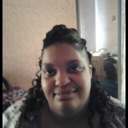 Stephanie Keyes Photo 18