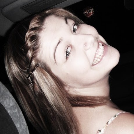 Rebecca Hill Photo 5