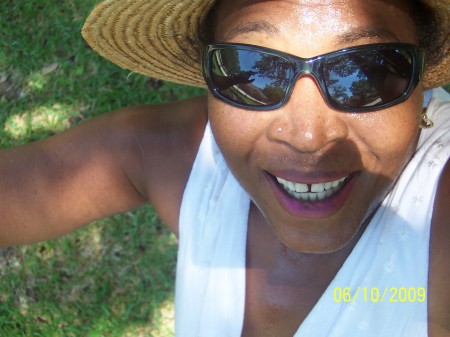 Helen Carter Photo 44