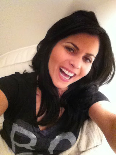 Julie Hynes Photo 12