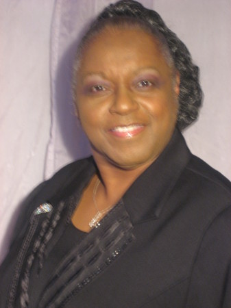 Andrea Robinson Photo 27