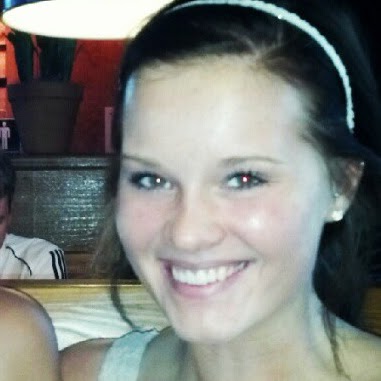 Miranda Anderson Photo 19