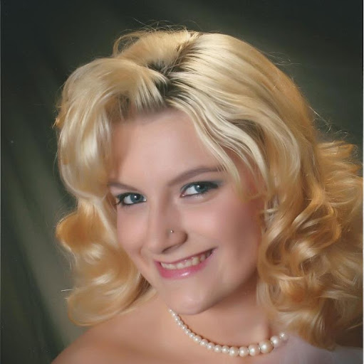 Yvette Maynard Photo 9