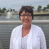 Lois Martin Photo 36
