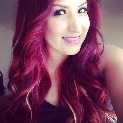 Janet Maldonado Photo 15