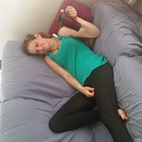 Stephanie Rayner Photo 7