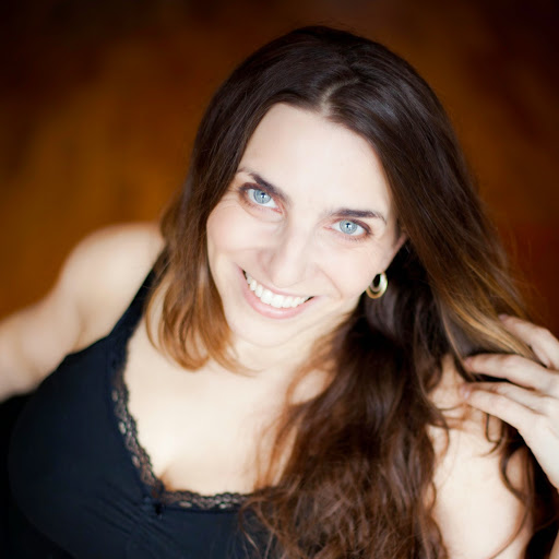 Melanie Greene Photo 21