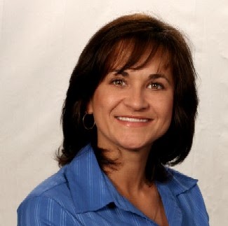 Victoria Devine Photo 12
