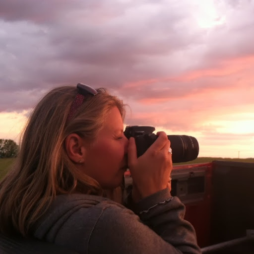 Kirsten Reynolds Photo 25