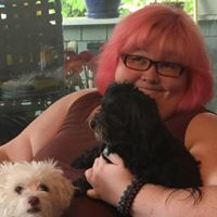 Emily Hayes Photo 24