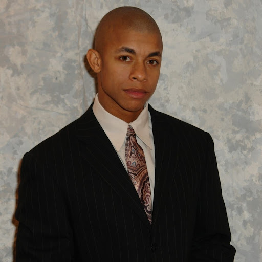 Derrick Perry Photo 31