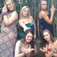 Elizabeth Winn Photo 19