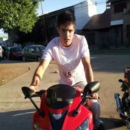 Julian Miguel Photo 30
