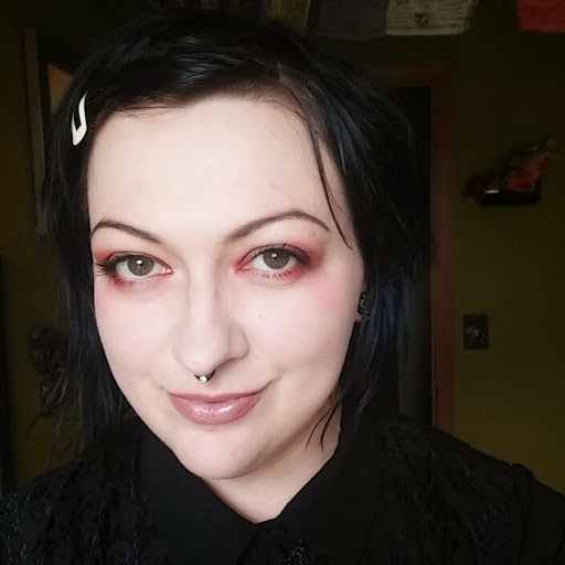 Tracie Hall Photo 37