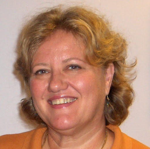 Elizabeth Vance Photo 15