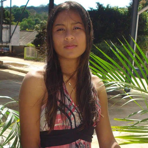 Elizabeth Martinez Photo 30