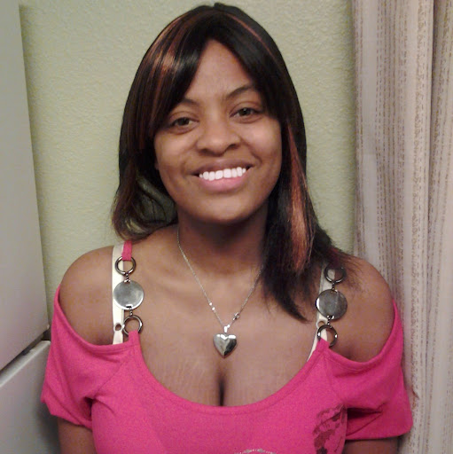 Angelique Mitchell Photo 9