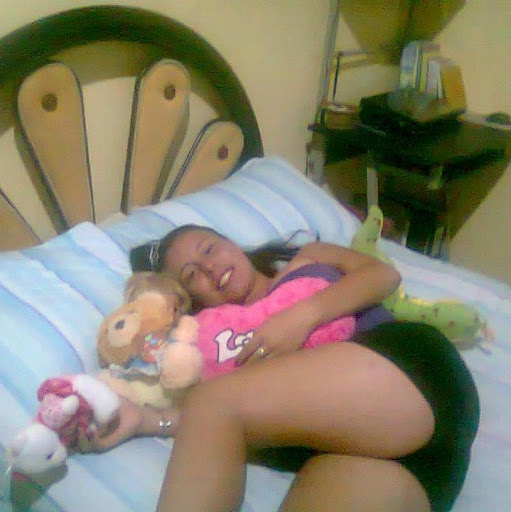 Gina Florez Photo 15
