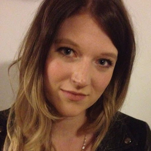 Alice Watts Photo 16