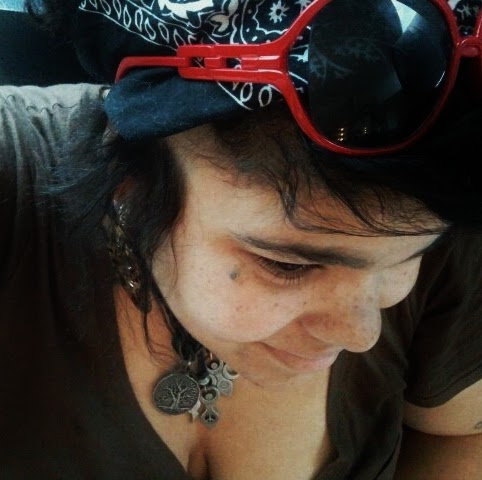 Ashley Tucker Photo 24