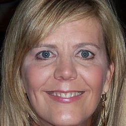 Lisa Wells Photo 37
