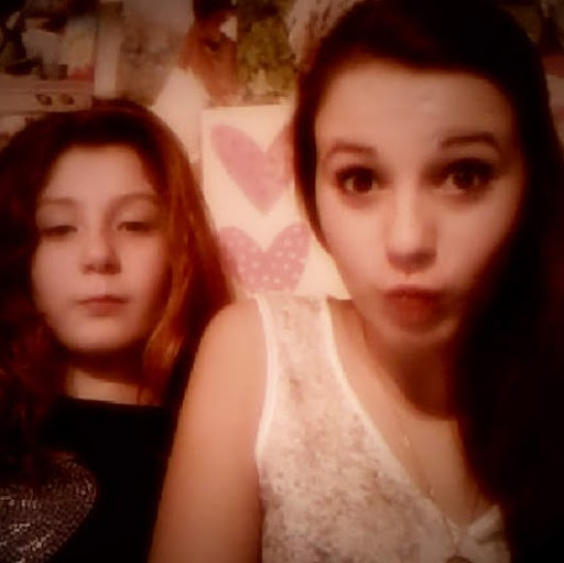 Robyn Sutherland Photo 14