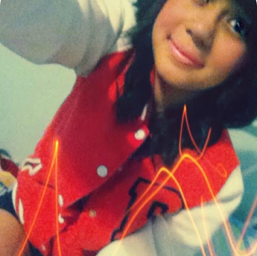 Desiree Martinez Photo 21