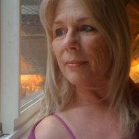 Louise English Photo 21