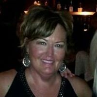 Kelly Hayes Photo 17