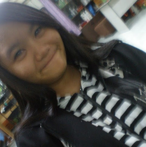 Emily Carlton Photo 6