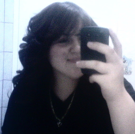 Yesenia Lopez Photo 15