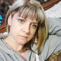 April Schwartz Photo 24