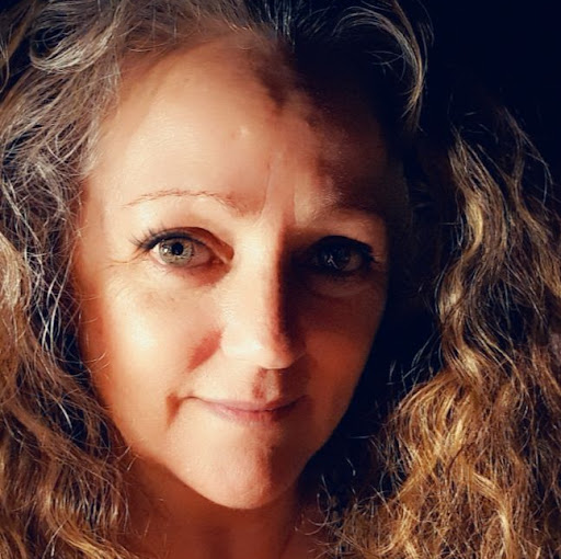 Tammy Ellis Photo 30