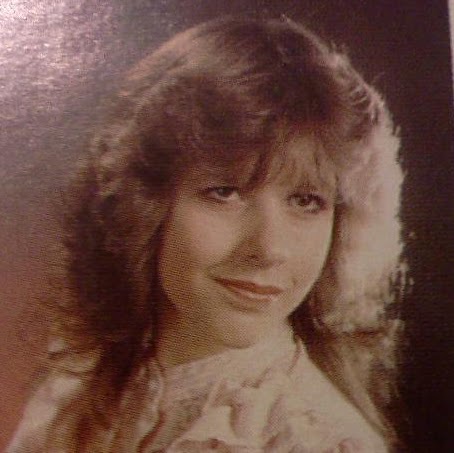 Lisa Robison Photo 9