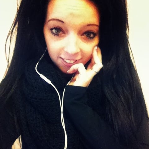 Michelle Jacobsen Photo 15