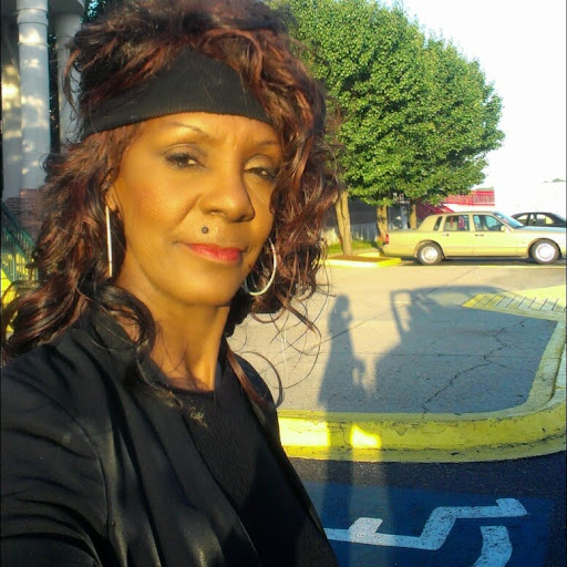 Sandra Simon Photo 20