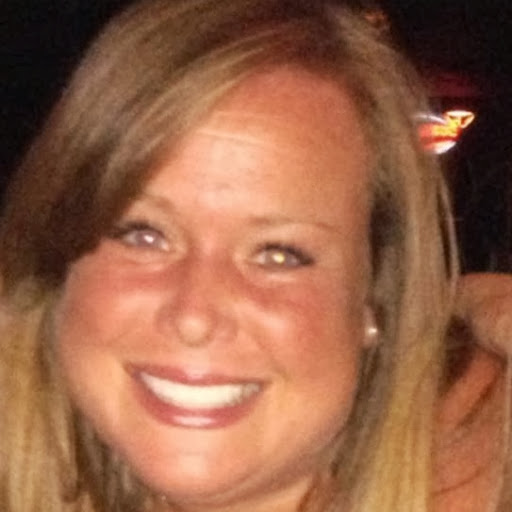 Stephanie Schubert Photo 24