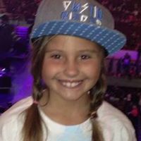 Tracey Glover Photo 16