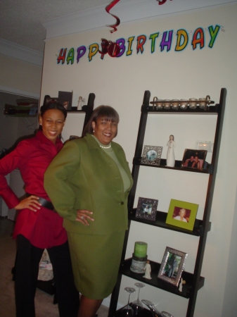 Sharon Hudson Photo 25