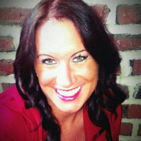 Erin Parnell Photo 4