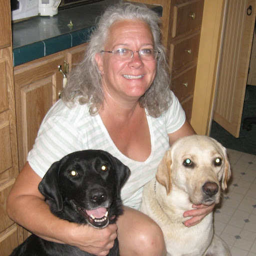 Theresa Tuttle Photo 7