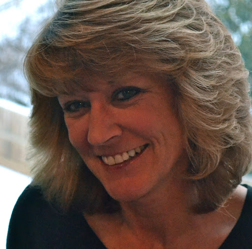 Amy Ferguson Photo 42