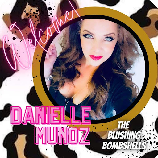 Danielle Munoz Photo 10