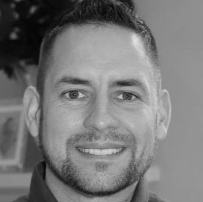 Jeremy Parsons Photo 35