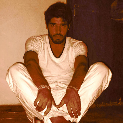 Alejandro Vilches Photo 12