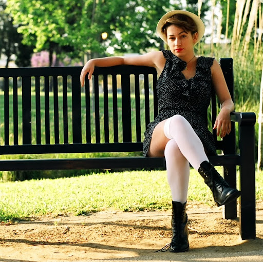 Maria Zamora Photo 10